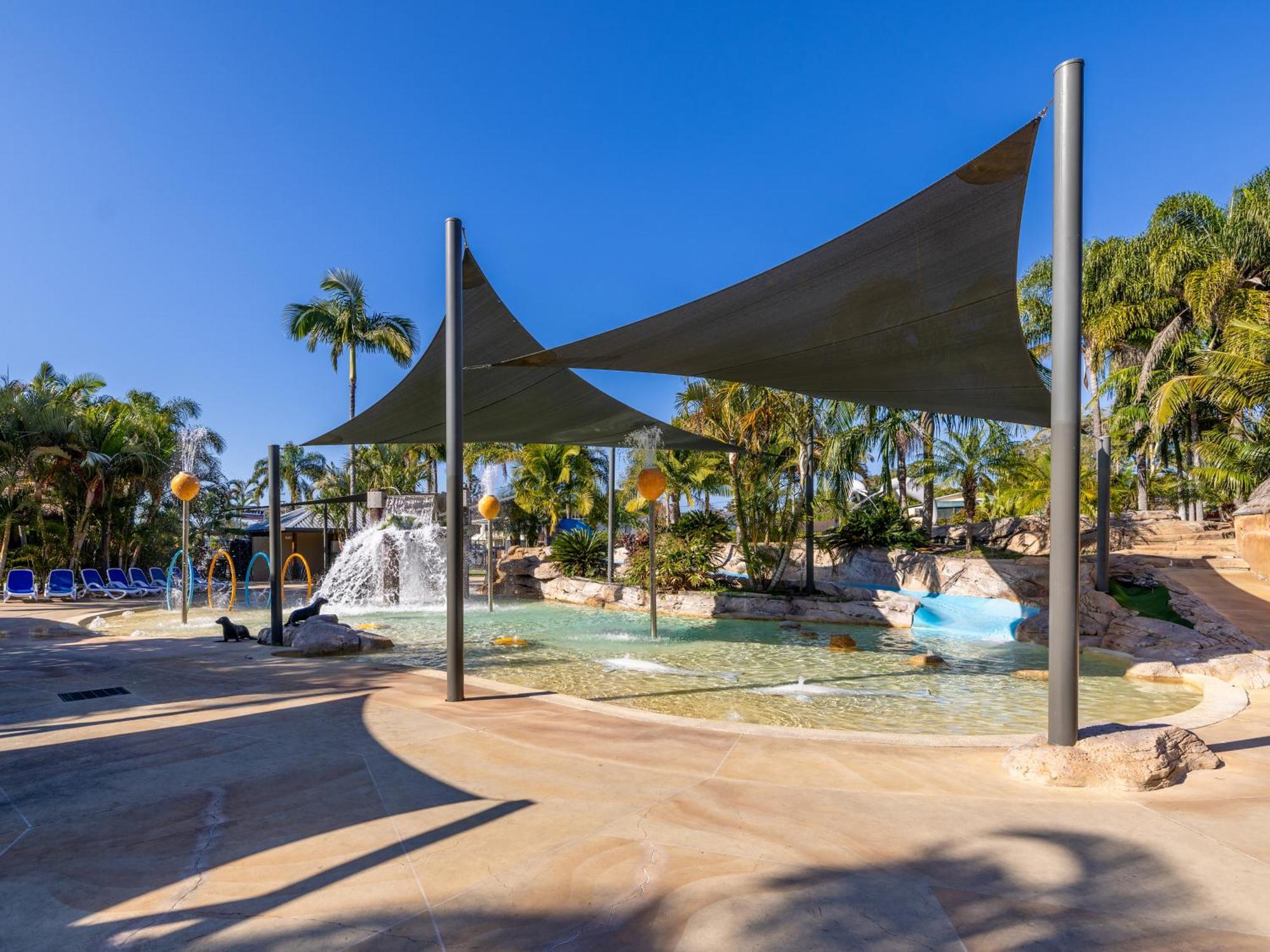 Nrma Blue Dolphin Yamba Holiday Resort Ngoại thất bức ảnh