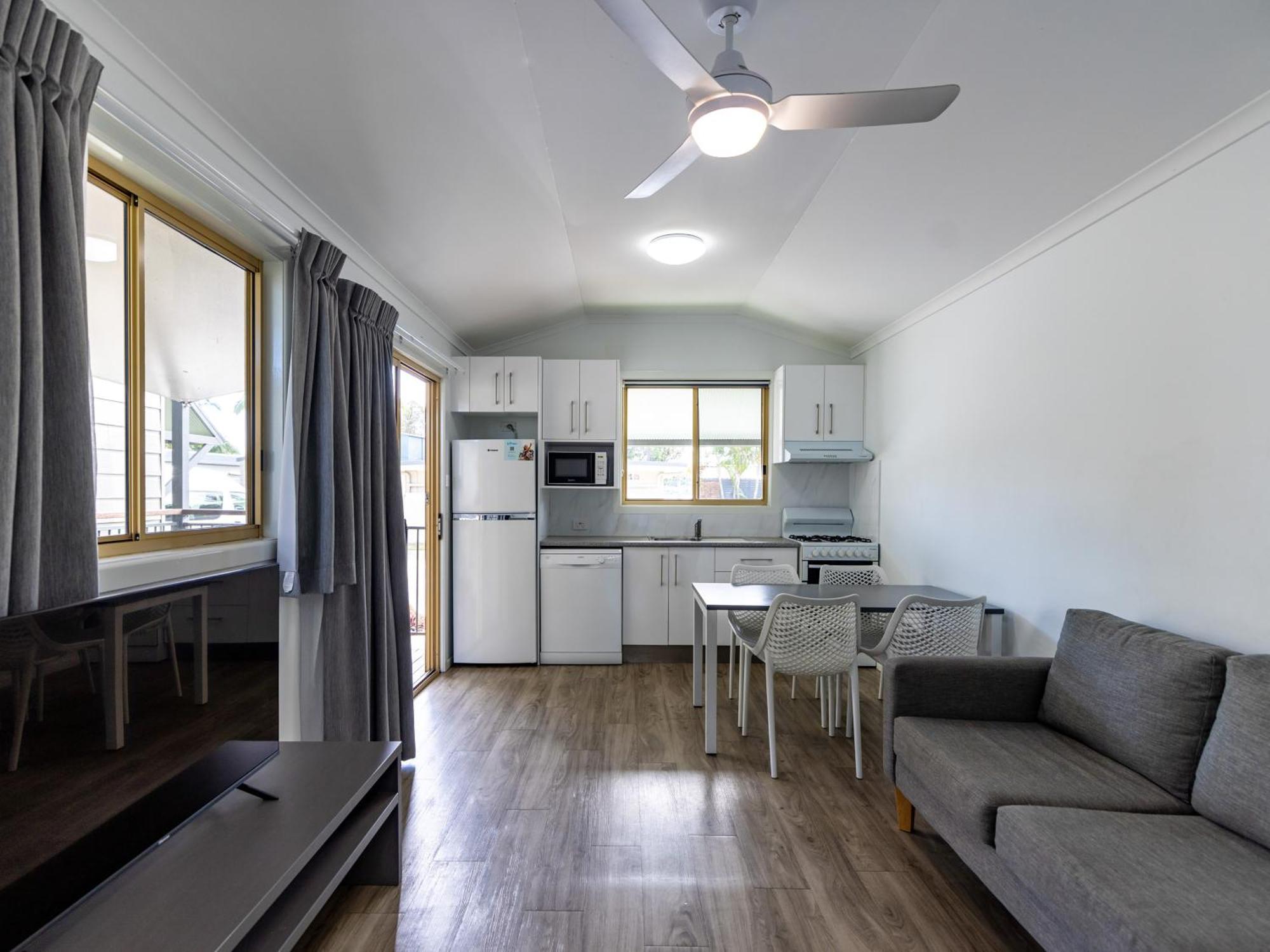 Nrma Blue Dolphin Yamba Holiday Resort Phòng bức ảnh