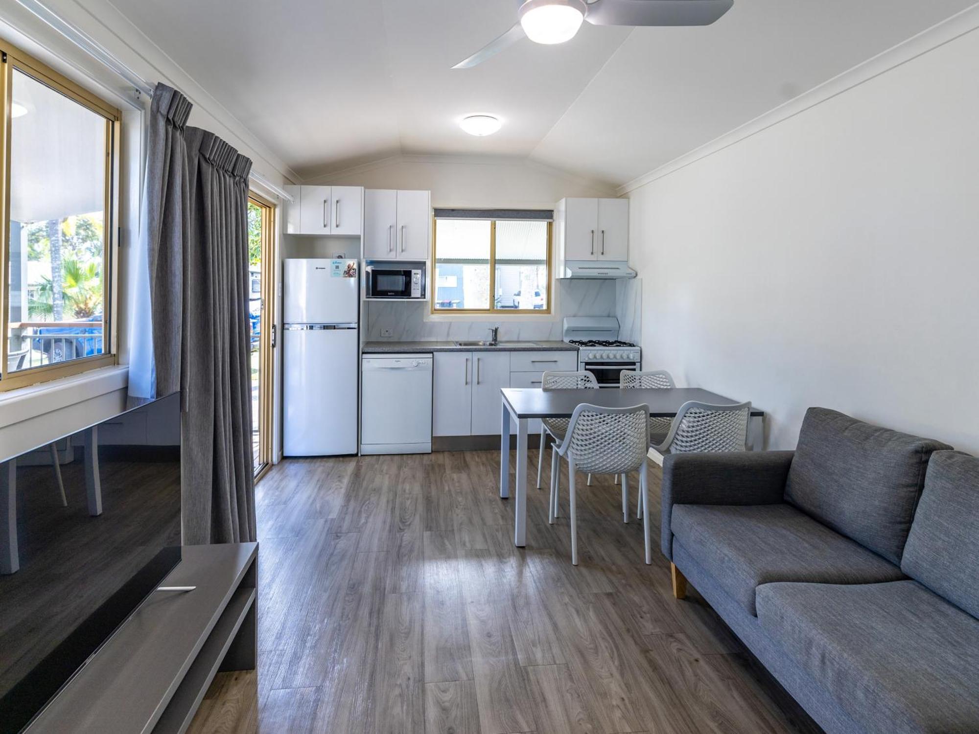 Nrma Blue Dolphin Yamba Holiday Resort Phòng bức ảnh